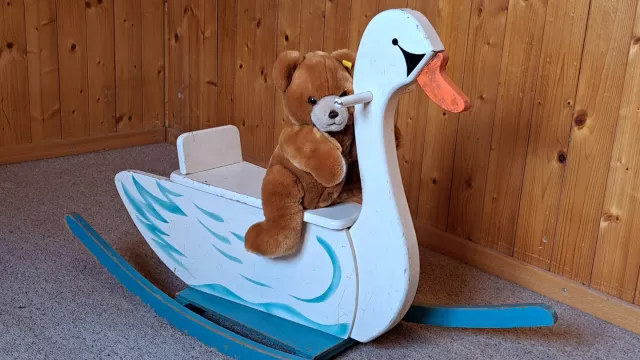 Schwan (Franziska Jordi) (Foto: Franziska Jordi) Schwan (Franziska Jordi) (Foto: Franziska Jordi)